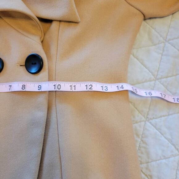 BEBE Blazer Women's XS Camel Wool Blend Tulip Hem Fitted Jacket Button Detail - Picture 8 of 13